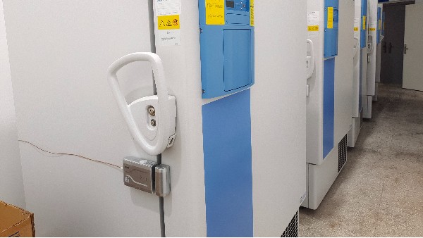 为什么医院的冰箱都会选择智能冰箱锁来帮助实验室和医院的正常运行?23.8.18
