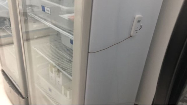 如何通过安装温湿度监控设备随时掌握实验室样本情况？25.11.21